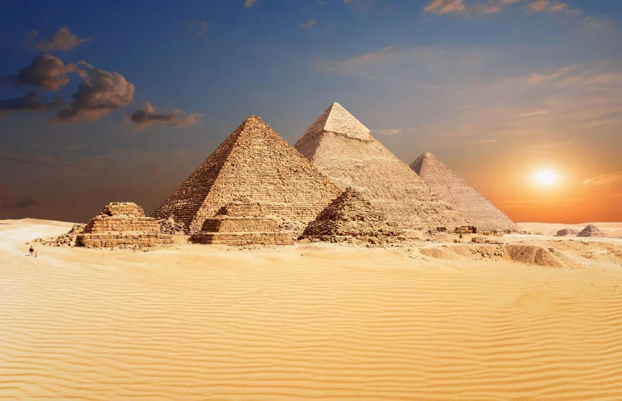 O-Egito-antigo-era-o-lar-de-paisagens-deserticas-espetaculares-o-rio-mais-longo-do-planeta-e-monumen